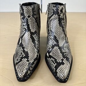 Circus by Sam Edelman Whistler Snake Print Double Zip Sides Bootie Size 7